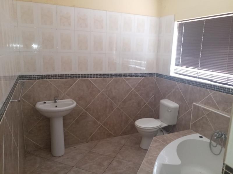 To Let 4 Bedroom Property for Rent in Tlhabane West North West